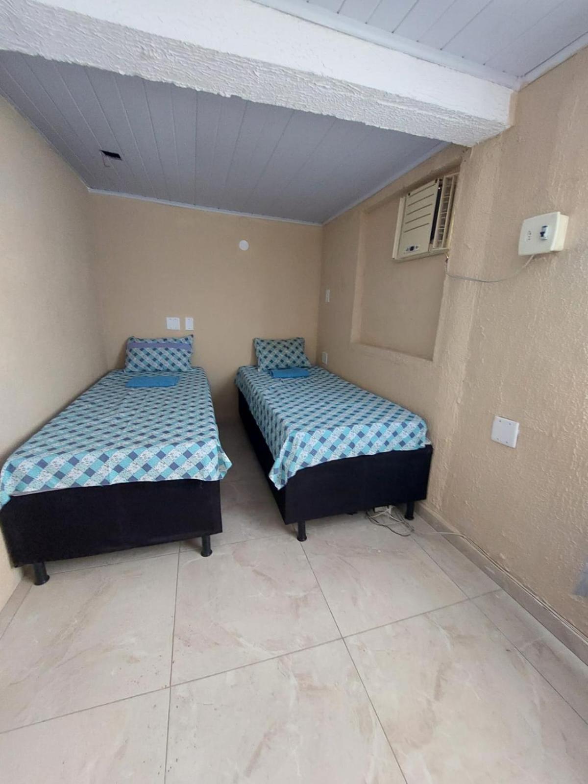 Bom E Familiar Auberge de jeunesse