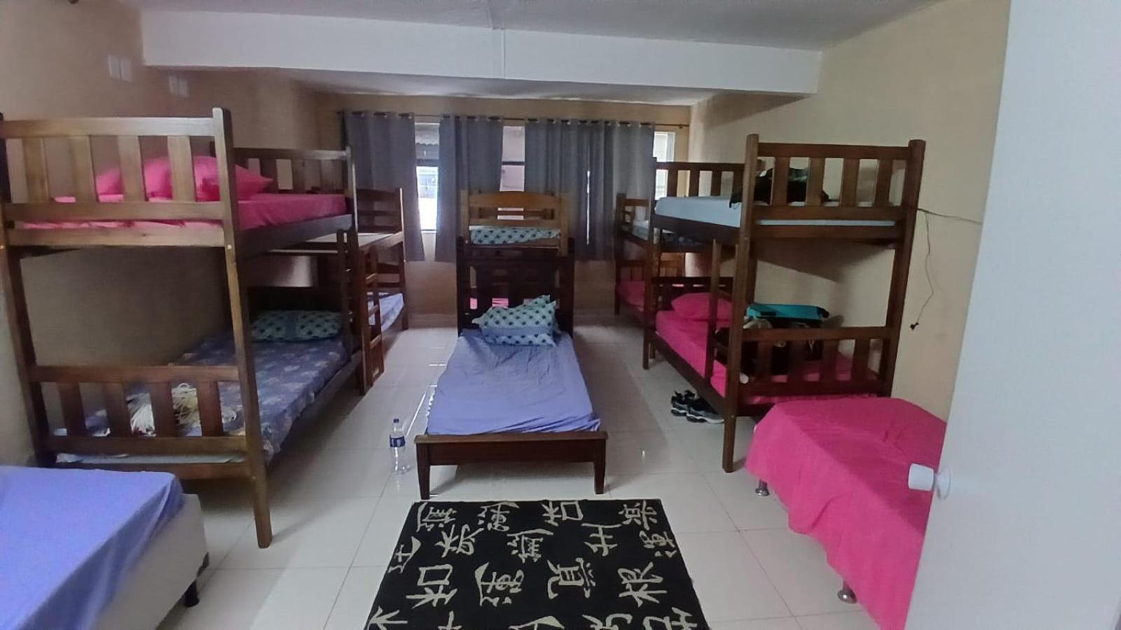 Bom E Familiar Auberge de jeunesse *